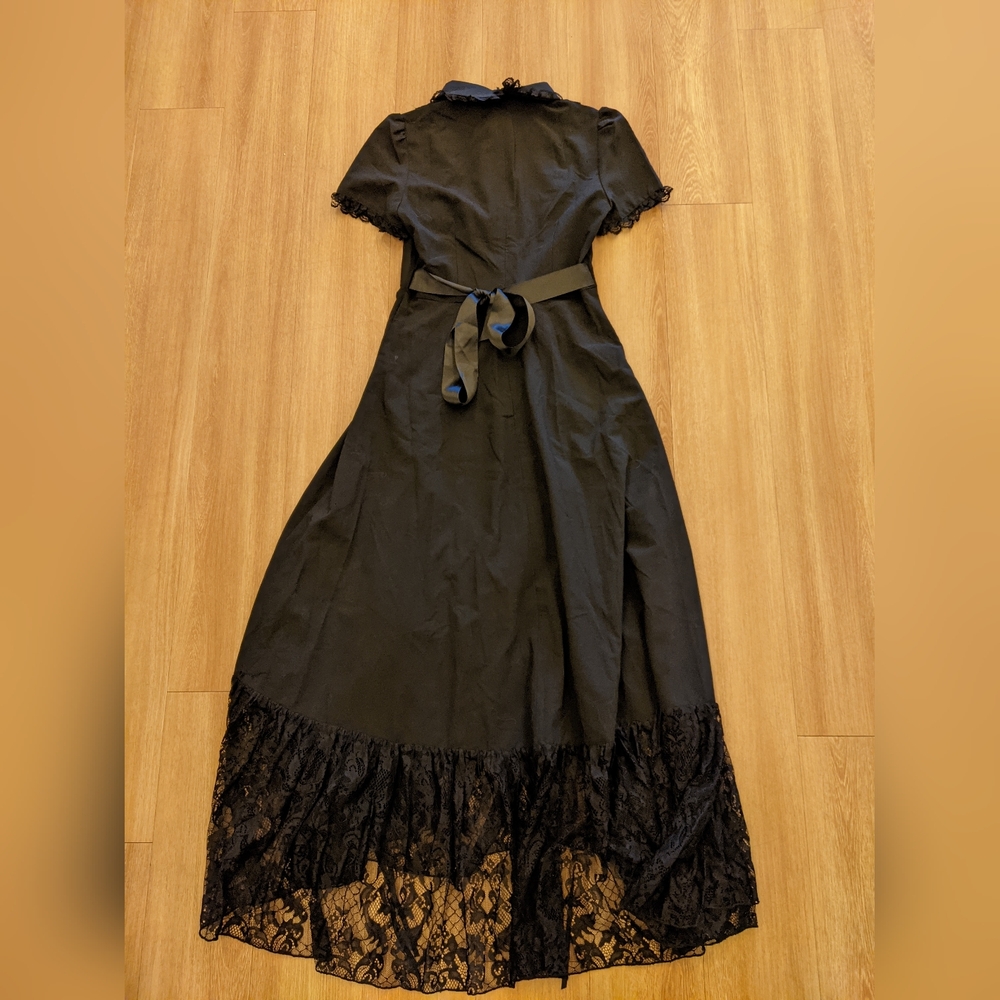 Widow dress. - Picture 4 of 4